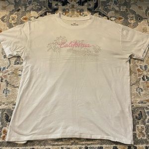 Hollister T-Shirt. Size Small (fits Medium).